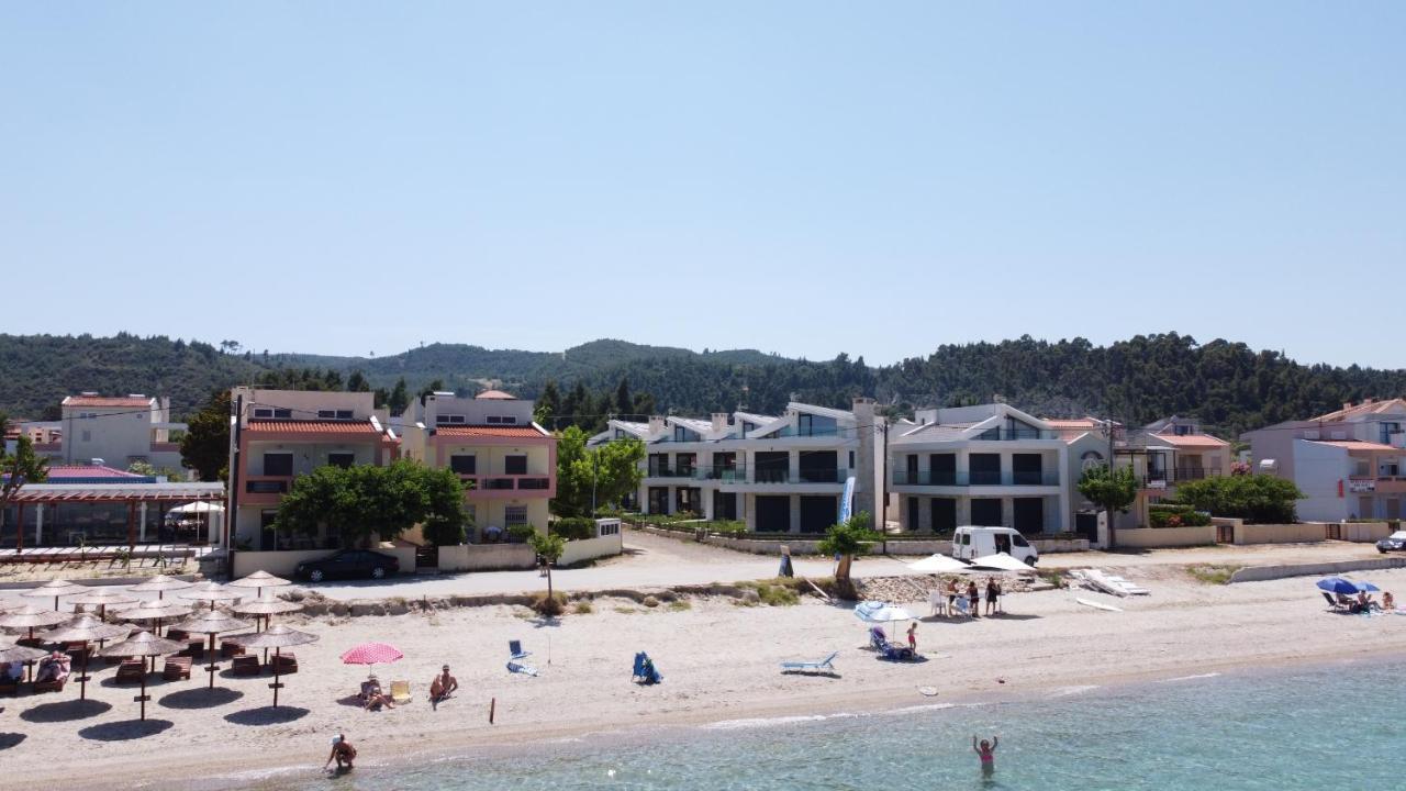 Villa Dahlia Polychrono Exterior foto